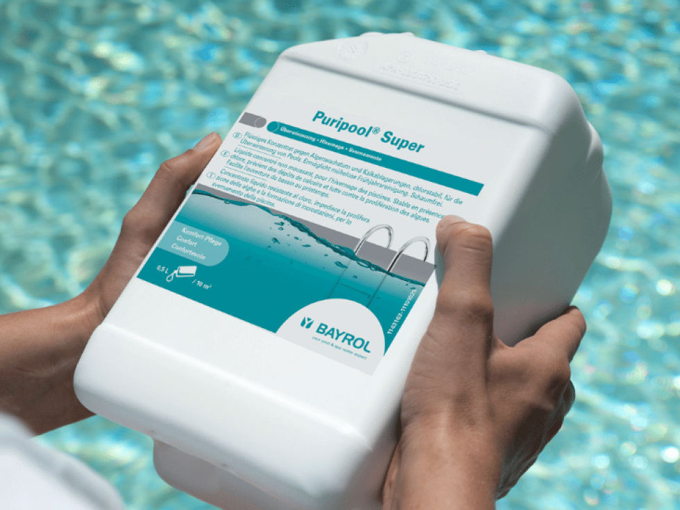Prodotto per la cura dell’acqua della piscina